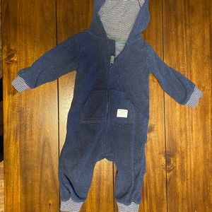 Carter’s fleece hooded Dino outfit